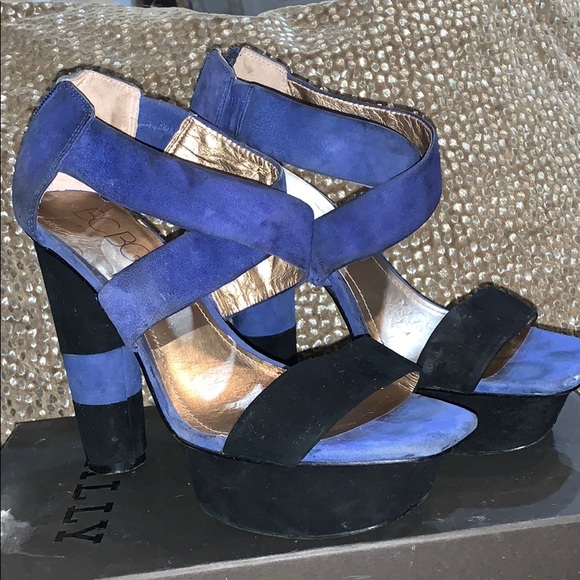 BCBG Bleu and Black Platform Heels - Picture 2 of 7
